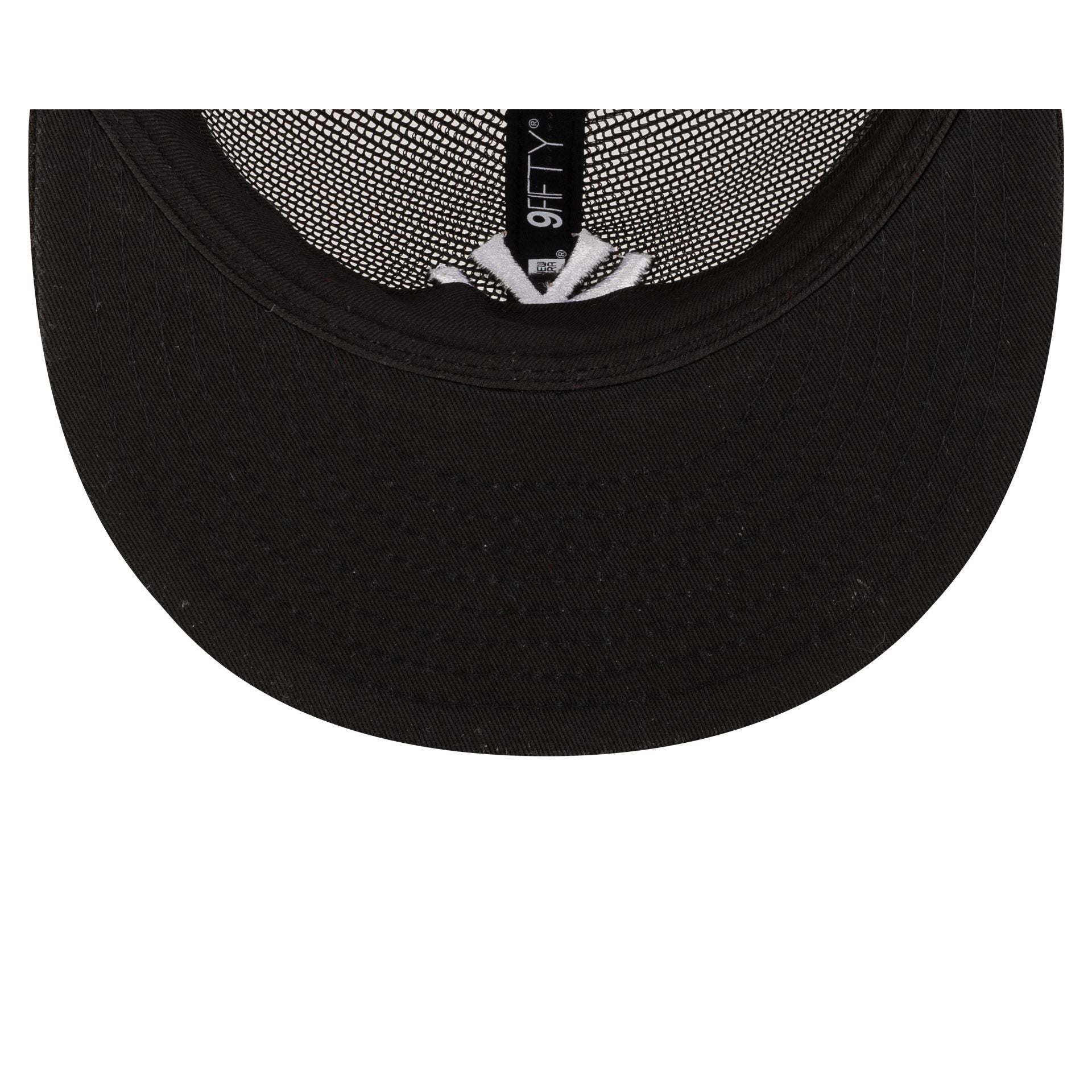 New York Yankees Black Mesh 9FIFTY Snapback Hat - Image 7