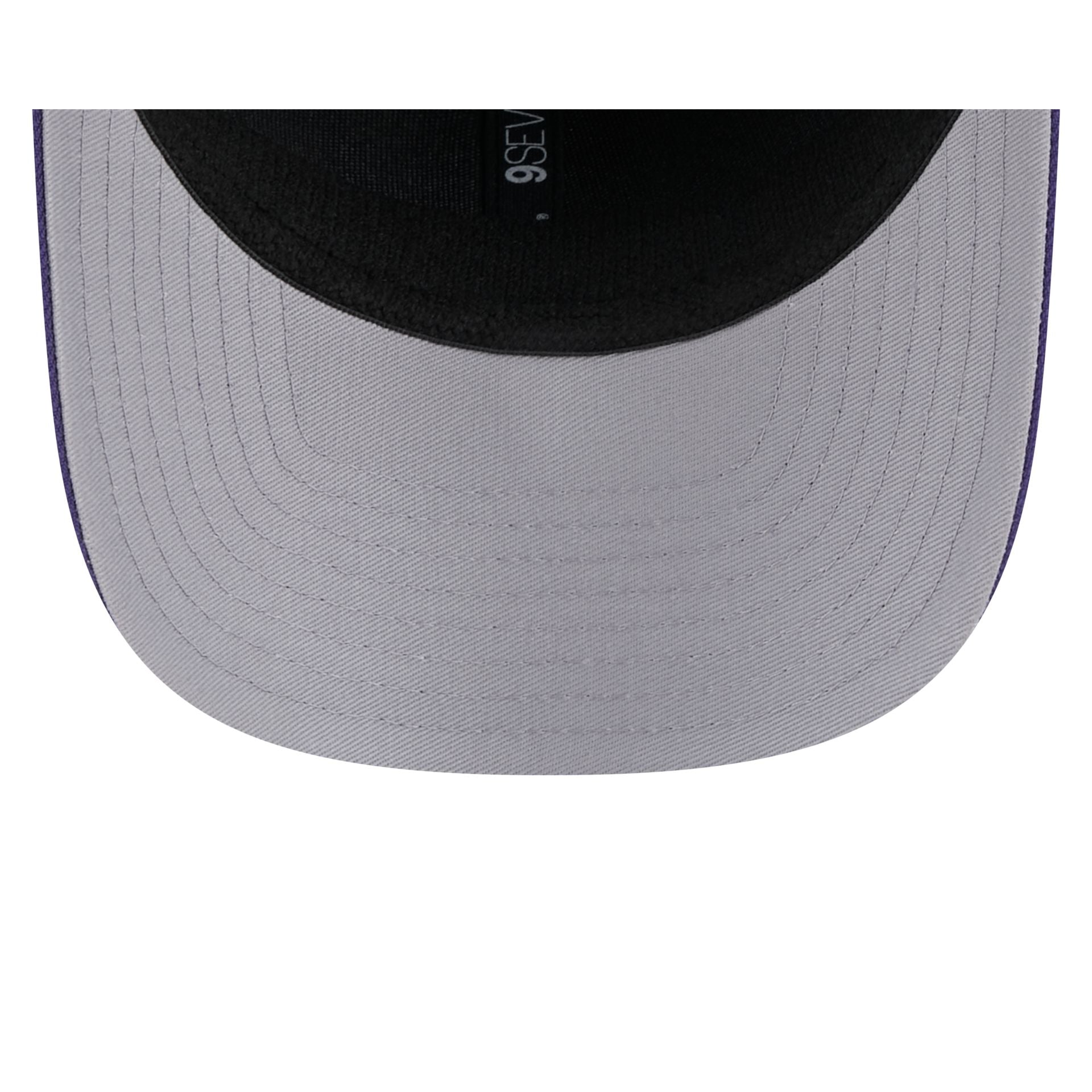 Washington Huskies Team 9SEVENTY Stretch-Snap Hat - Image 7