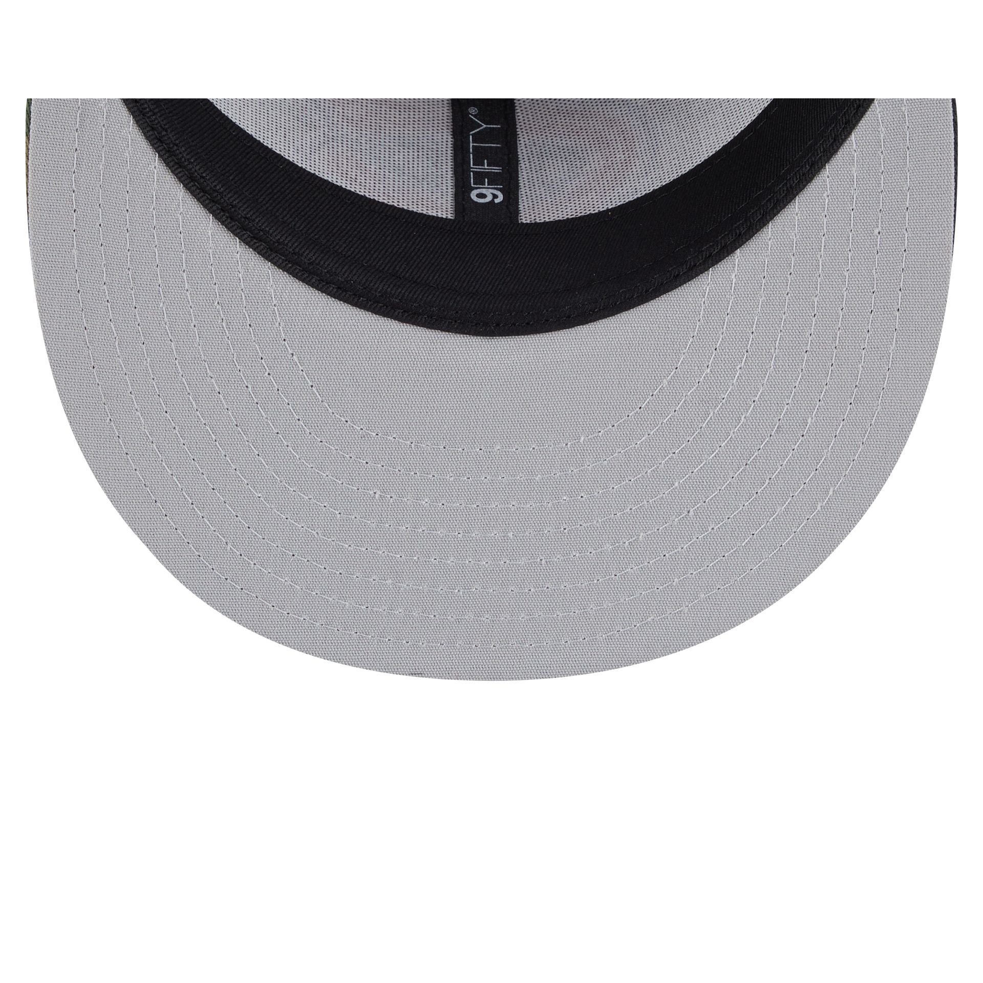 Montreal Canadiens Camo 9FIFTY Trucker Hat - Image 7