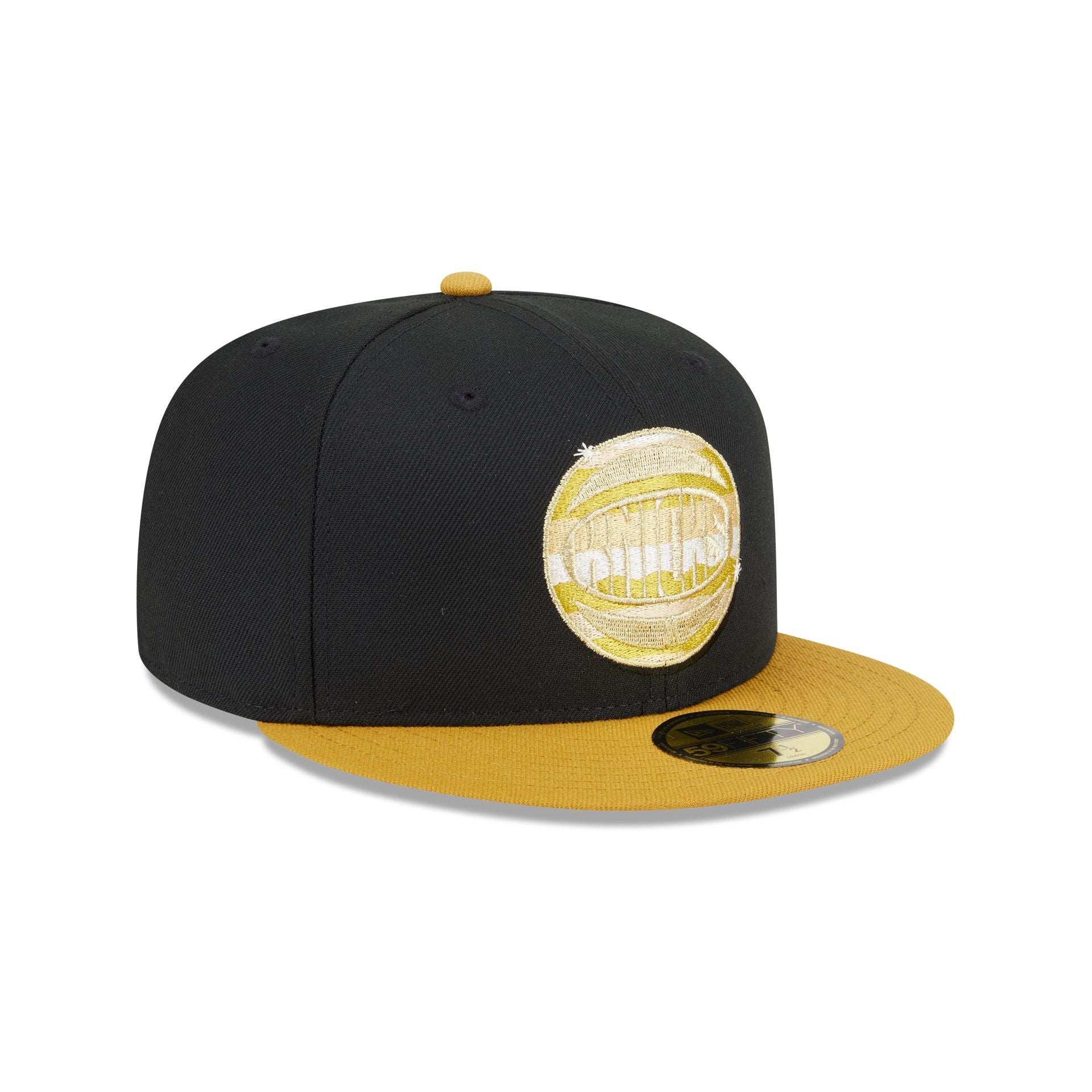 New York Knicks Metallic Gold Logo 59FIFTY Fitted Hat - Image 3
